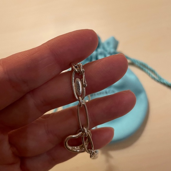 $950 Tiffany & Co Elsa Peretti Charm Bracelet - Picture 5 of 11